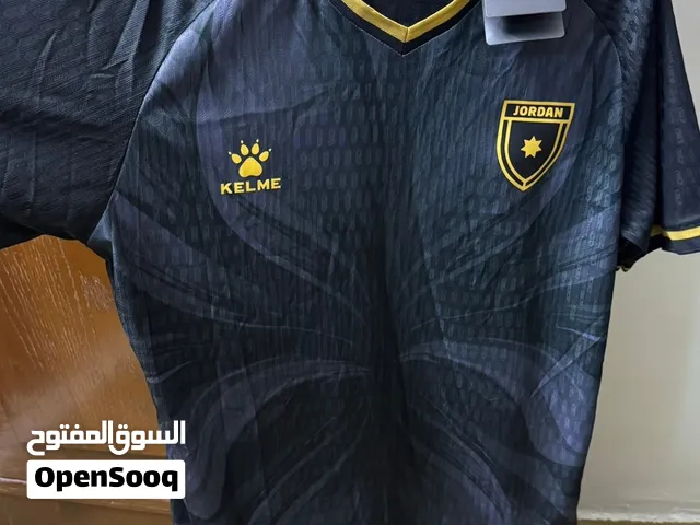 تيشيرت المنتخب الرسمي الاسود للبيع