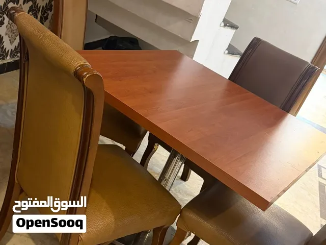طاولة الطعام صاج