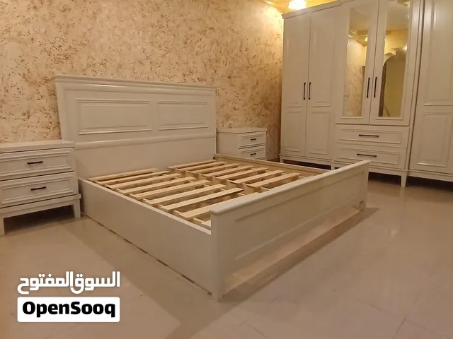 نجار متنقل  ودهين  موبيليا بكافة أنواعها .......