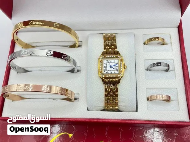 سـاعات وإكسـوارات وخـواتم.