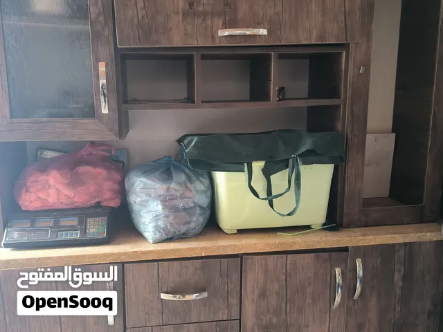 دولاب مطبخ مستعمل ناقصه مرشه فقط