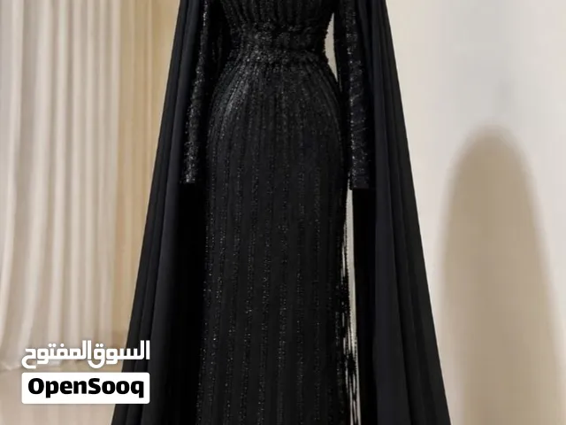 فساتين لبسه وحده