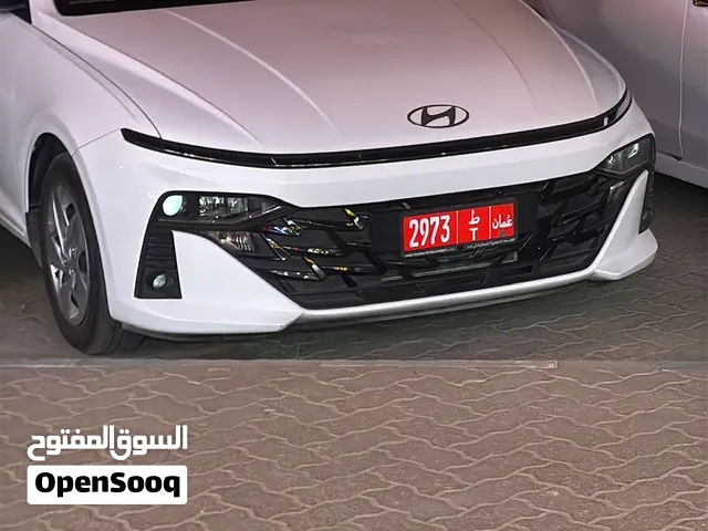 هيونداي اكسنت 2026 GL صالون أوتوماتيك بأسود وأبيض، تأجير يومي بنزين