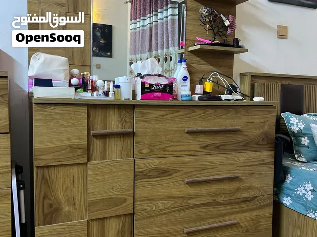 فرصة ذهبية لأصحاب الذوق الراقي  غرفة نوم خشب ثقيل للبيع – أثاث الجشعمي