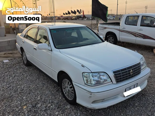تيوتا جنون موديل 2000