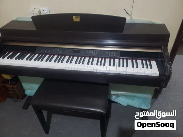 للبيع ديجتال بيانو ياماها كلافينوفا CLP-230