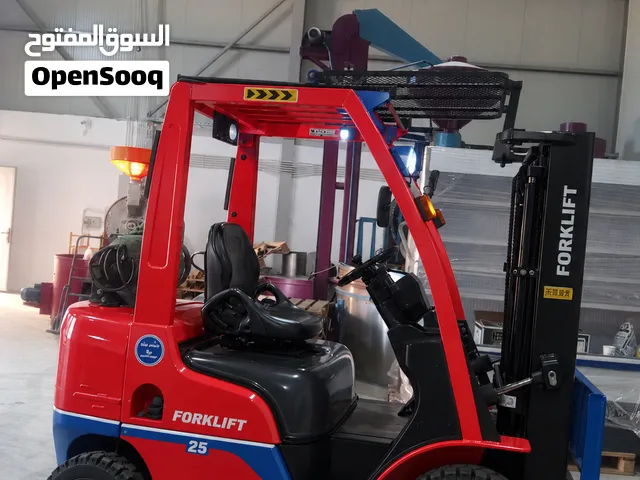 رافعه شوكيه للايجار تحميل وتنزيل جميع انواع البضائع خدمه 24 ساعه تاجير بافضل الاسعار مكتبنا مقابلين
