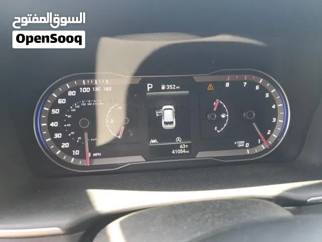 هونداي توكسان 2023سياره نظافه فوووول بس بدون بانوراما أمريكي ضرر صندوق فقط حادث جدا بسيط