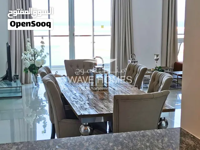 Furnished 2 Bedroom Marina View Apartment for Sale in Al Mouj - شقة من غرفتي نوم للبيع في الموج