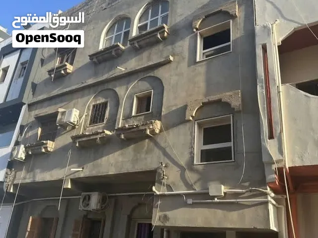 شقة دور اول في ابوسليم للبيع
