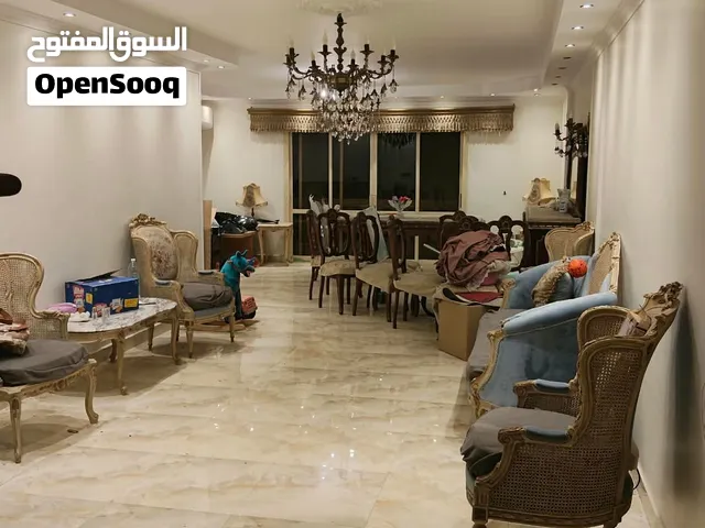 شقه للبيع بابراج العقاد حي السفارات