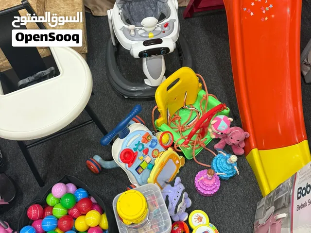 كرسي طعام للأطفال IKEA وأغراض أخرى