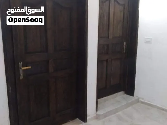 شقة للإيجار في الحي الشرقي بجانب مسجد خالد بن الوليد