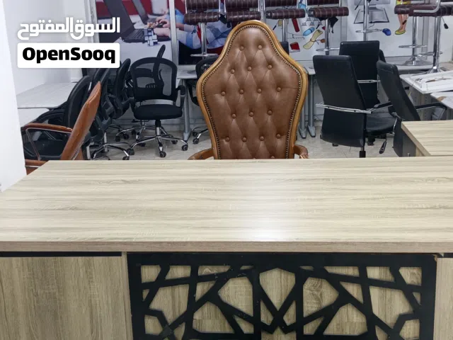 مكتب مدير مميز وفخم