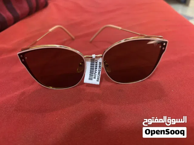 Women’s sunglasses brand new