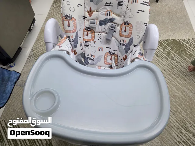 كرسى طعام جونيور بعجل متحرك ارتفاع 7 مستويات وميل 3 مستويات