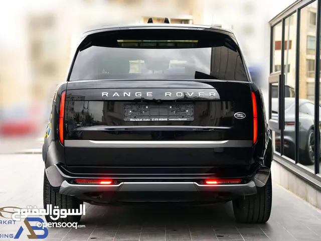 الصقر الأسود لتأجير السيارات يتوفر لدينا رنج روفر فوج 2023 Range Rover Vogue للإيجار ب أفضل الأسعار.