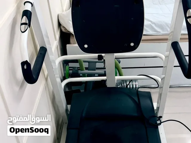 مكنة مشي رياضة (Cardio machine )