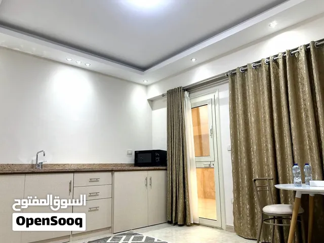 للايجار اليومى والشهرىستوديو فندقي فاخر باللوتس الشماليه التجمع الخامس (6 دقائق لبوابه 6 الرحاب