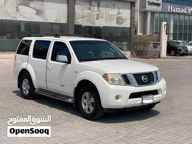 Nissan Pathfinder 2008 (White)