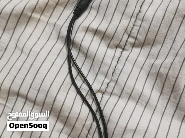 محول واحد للمايك و الثاني للصوت و ما استعملتها ابدا