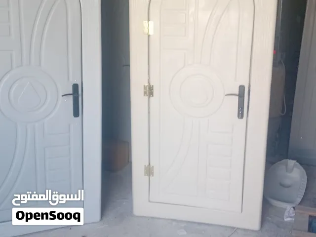دورات مياه فيبر غلاس مقاسات متعددة جودة ومتانه ومقاومه للعوامل الجويه يوجد العادي والافرنجي