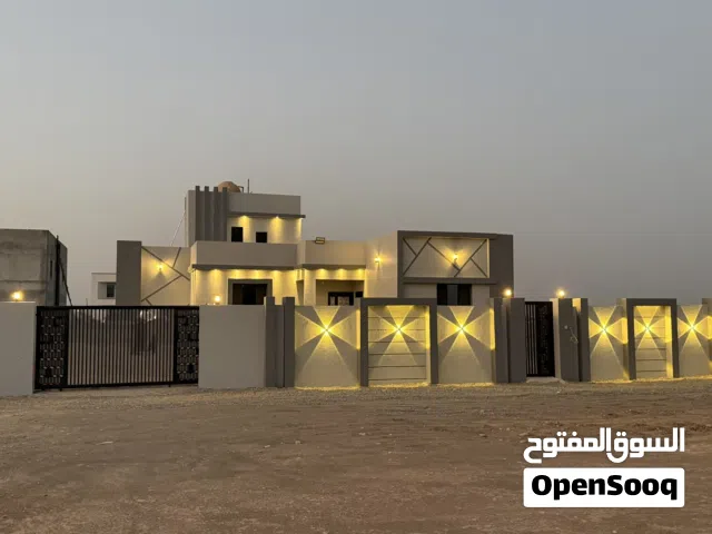 منزل للبيع في الرستاق / البشاير مقابل قاعدة المصنعه الجوية وبعد جسر الحزم