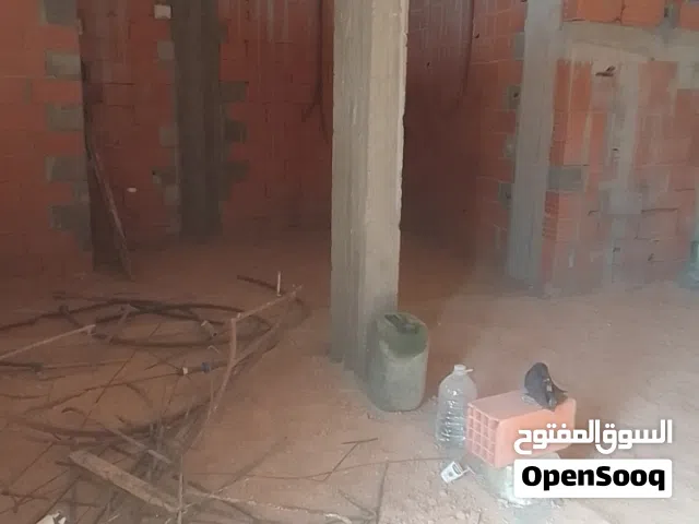 مخزن او مكتب خدمات عقاريه
