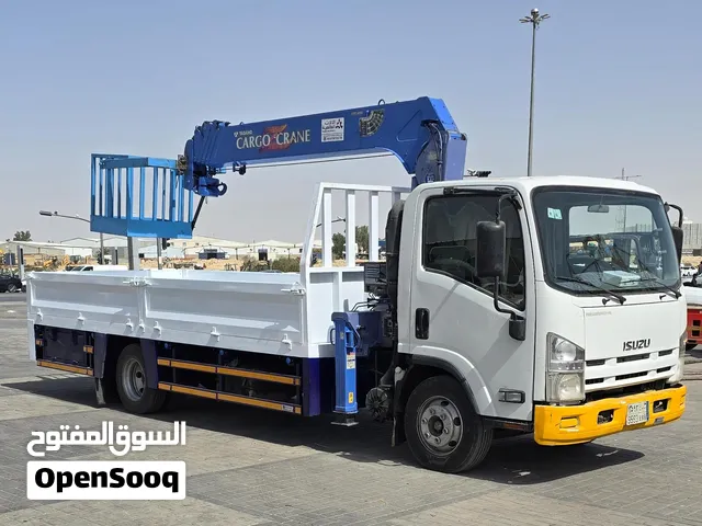 بوم تراك ثلاث طن ونص. الإجار الشهري