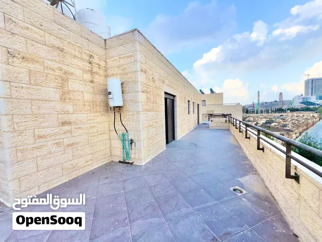 رووف للإيجار في الريحان