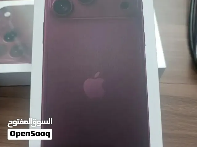 عدد اثنين ايفون 18 برو ماكس برقندي 512 بسعر خيالي