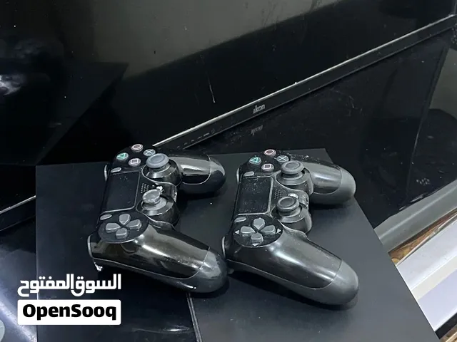 بلاستيشن 4 نظيفه جداً تابع الوصف