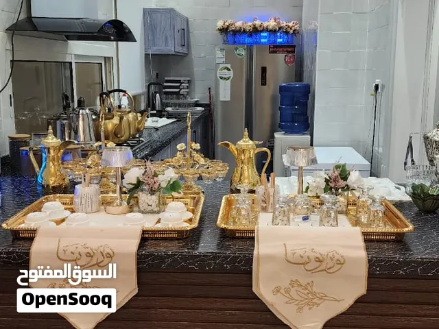 قهوجي ومباشرين ومباشرات صبابات مضيفات قهوجيات سماعات كوش مداخل عربية ملكه ديجيه كراسي وطاولات كشاف