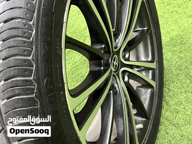 اربع رنقات تيوتاء 89 : 5 براغي  و يصلح لكورولا