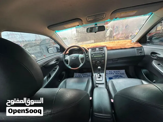 تويوتا كورلا ياباني 2010. أوراق جمارك لون رمادي داخلي اسود جلد مكينه 1.8 أربعه سلندر اقتصادي .حساسات
