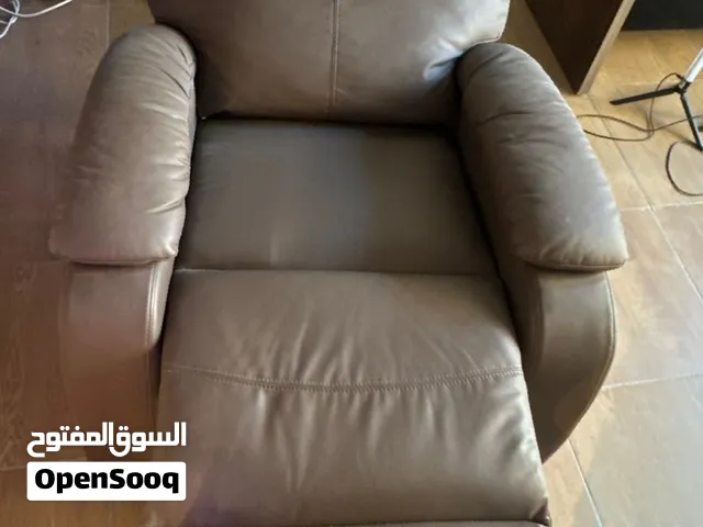 ريكلاينر كرسي