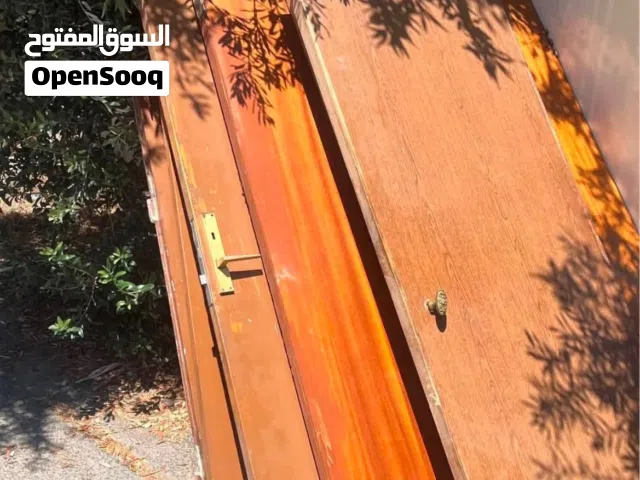 ابواب خشب 10 ابواب بدون حلق مع خزائن مطبخ علوي خشب مع بابين المونيوم ب150 كلهم
