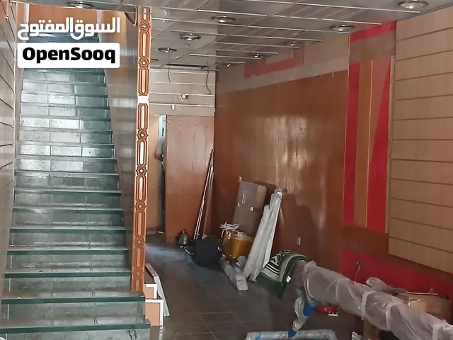 معرض ومحل للايجار المعرض عبارة عن دور أول و ارضي وسرداب بسعر مميز جدا مع فترة سماح