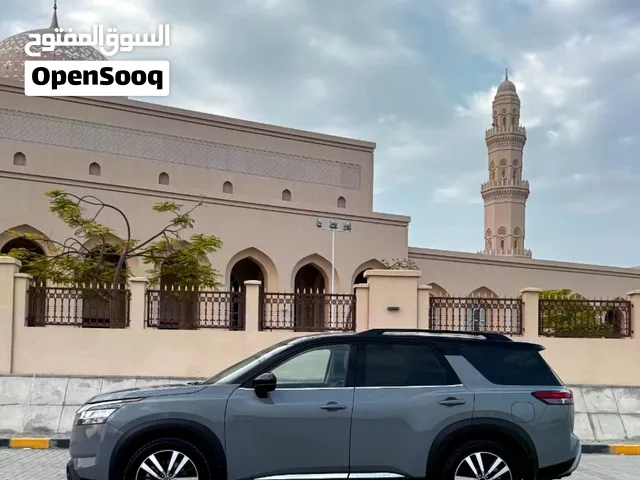 Used Nissan Pathfinder in Al Batinah
