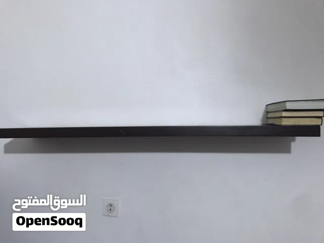 رف مستعمل استعمل نظيف