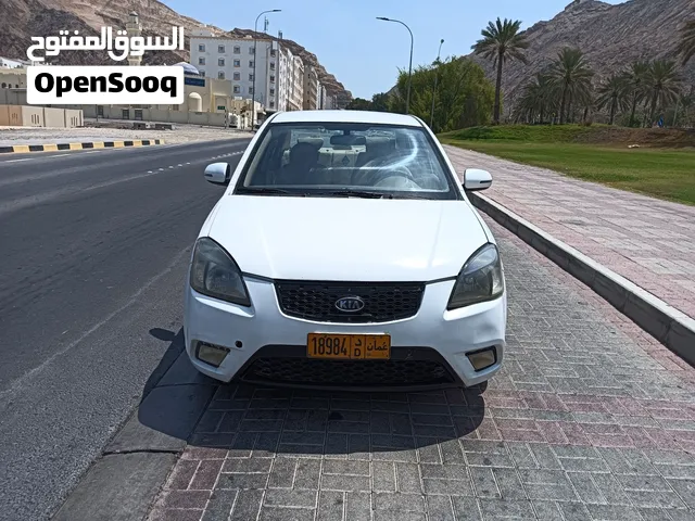 kia rio full automatic need and clean car engine gear AC everything ok just buy and drive
