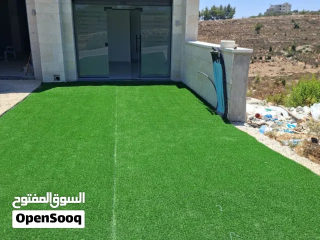 مخازن للإيجار بمساحة 320 متر مربع  4 ابواب بارتفاع 6 متر ويمكن اضافة سدة لكل مخزن  - بيرزيت