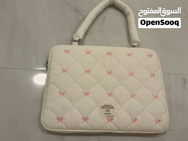 حقيبه مستعمله للبنات 30 درهم إماراتي