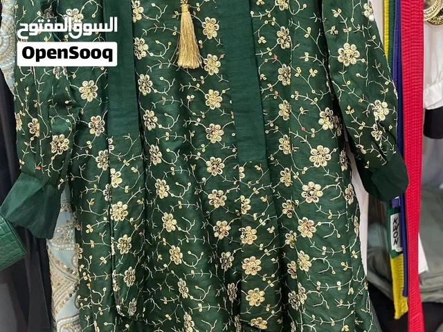 ثوب شعبي لسن المراهقات