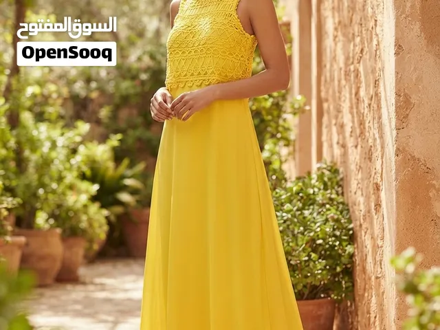 فستان نسائي