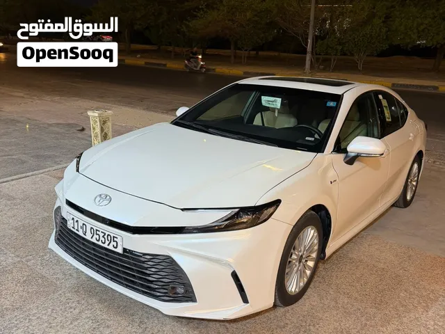 سيارة تويوتا كامري موديل 2025