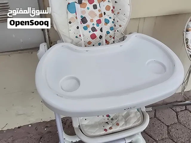 كرسي طعام للاطفال كبير