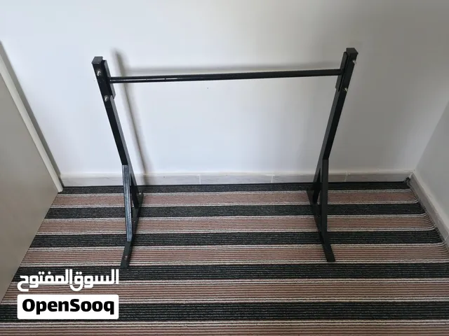 عقله حائط متينه  pull up bar