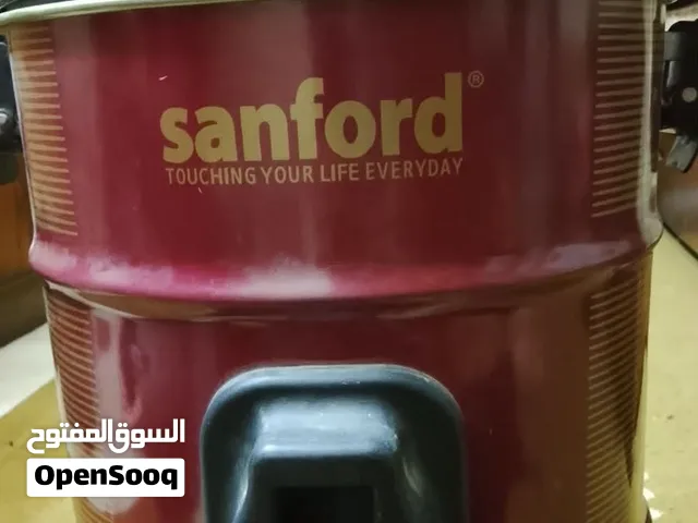 مكنسة كهرباء مستعمله اشي بسيط للبيع موجوة بيت يافا والشراء ما بقصر معه