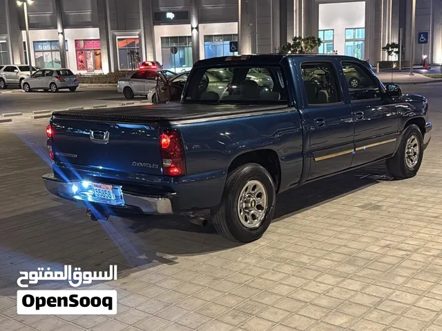Used Chevrolet Silverado in Northern Governorate